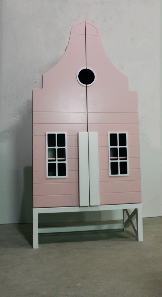 Двустворчатый шкаф-домик