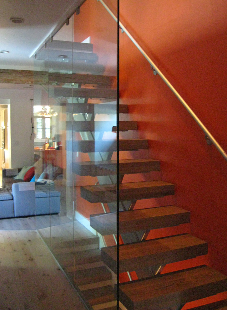 Staircase - modern staircase idea in Philadelphia