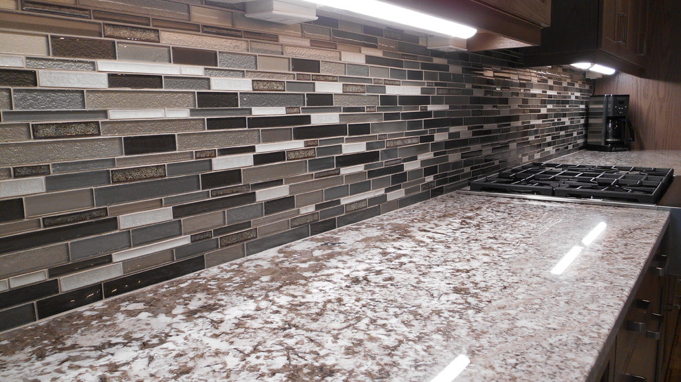 Inspiration for a transitional kitchen remodel in Dallas
