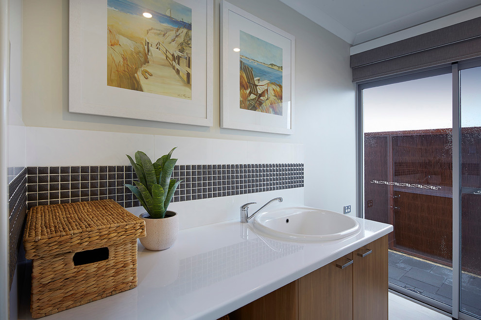Inspiration for a contemporary laundry room in Perth.