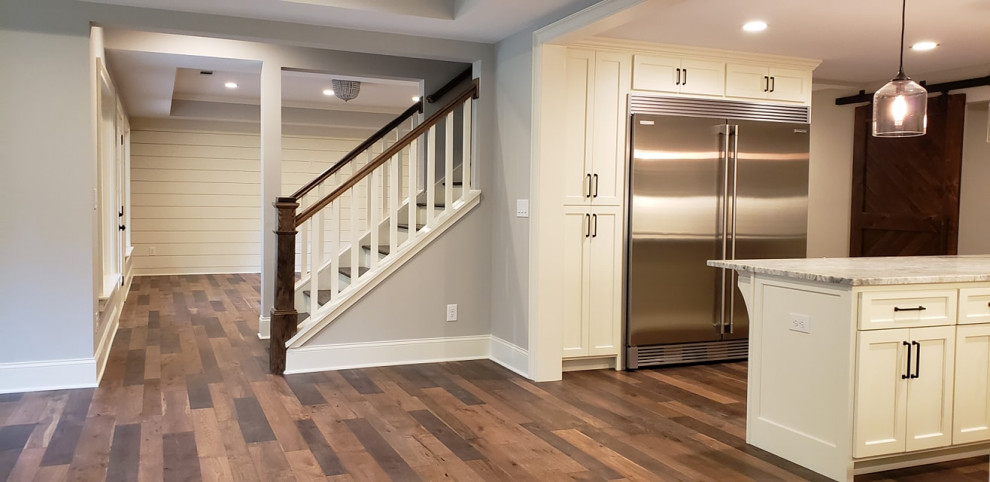 Transitional basement photo in Atlanta