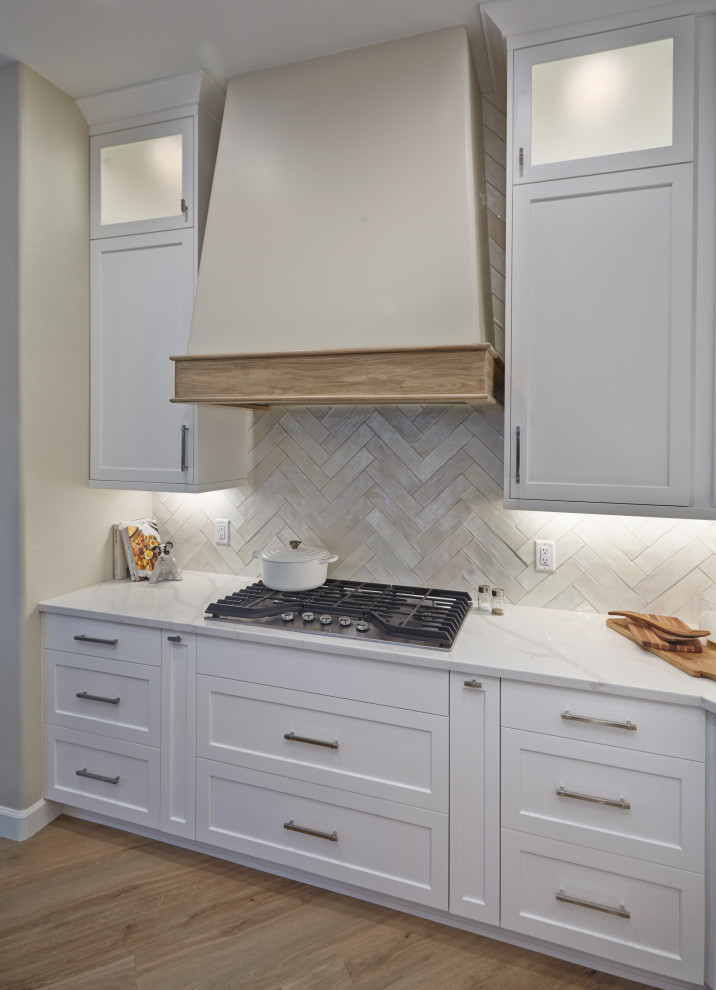 Inspiration for a transitional kitchen remodel in Phoenix