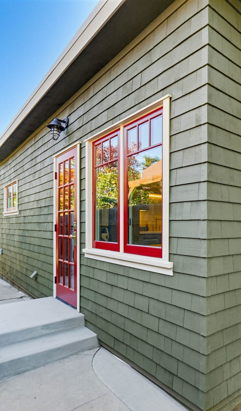 Golden Heights_Kitchen & Baths