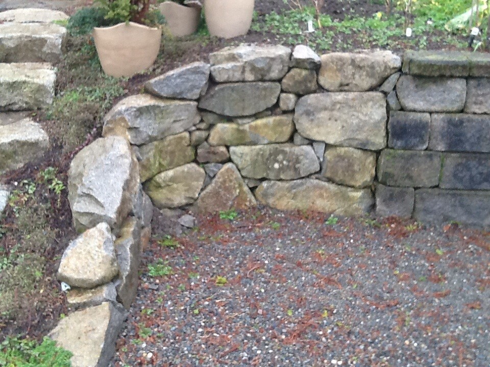 Inspiration for a rustic landscaping in Seattle.