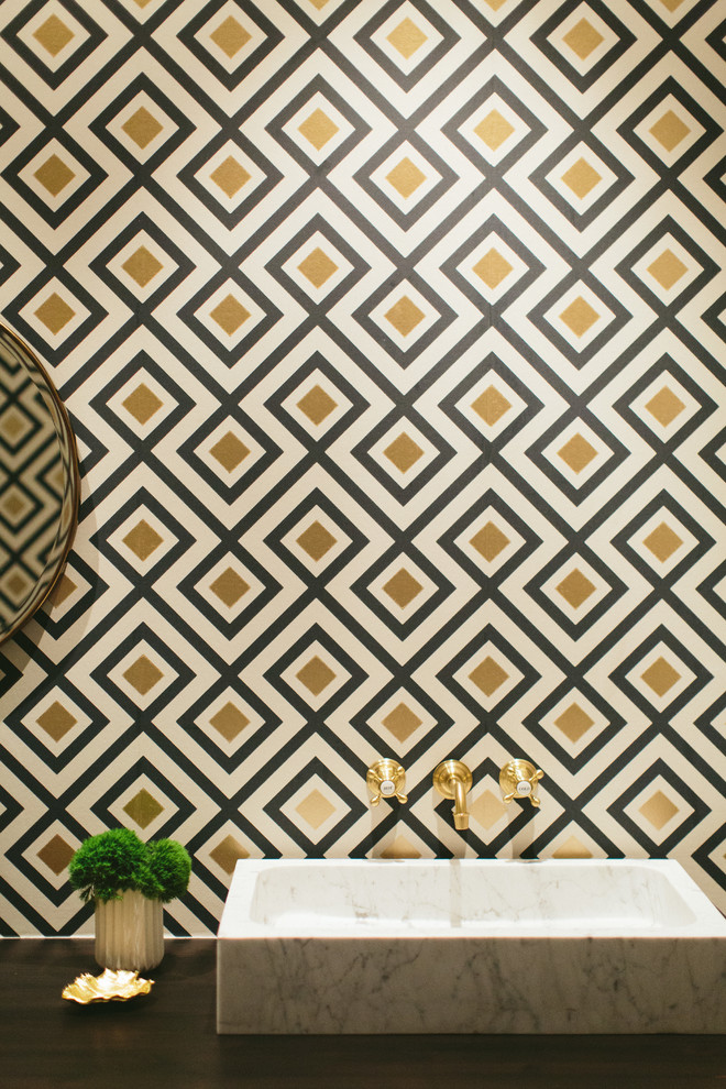 Transitional home design photo in Chicago