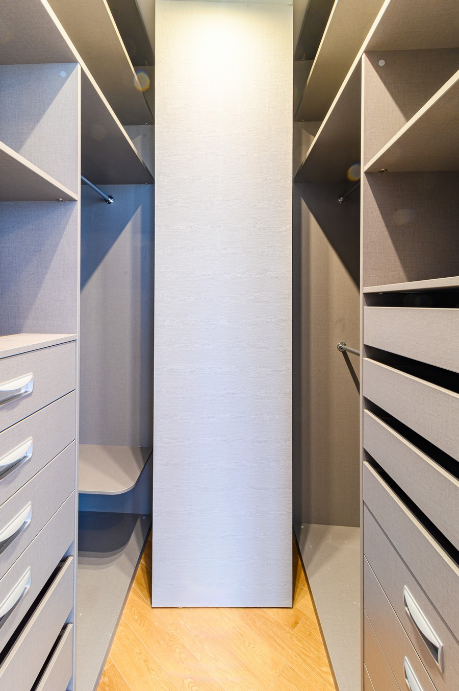 Ремонт 4-комнатной квартиры м. Молодежная