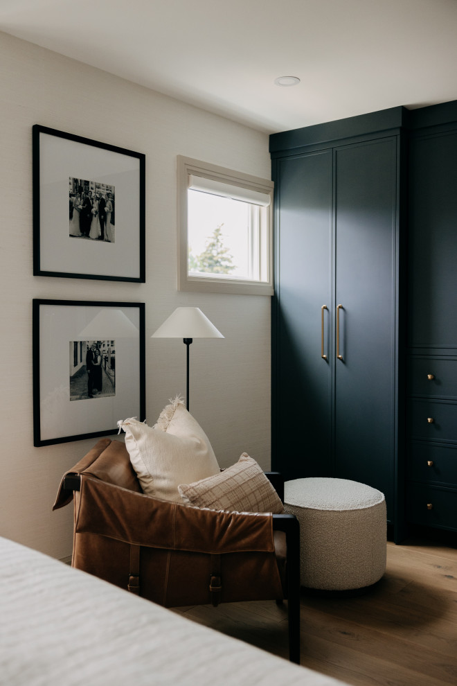 Downtown Cottage Primary Bedroom
