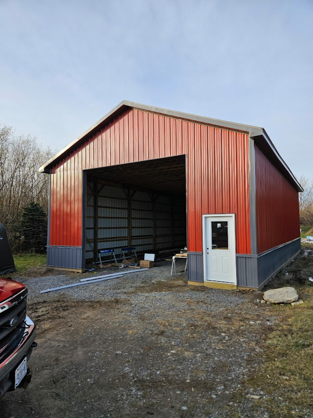 Kevin's Pole Barn