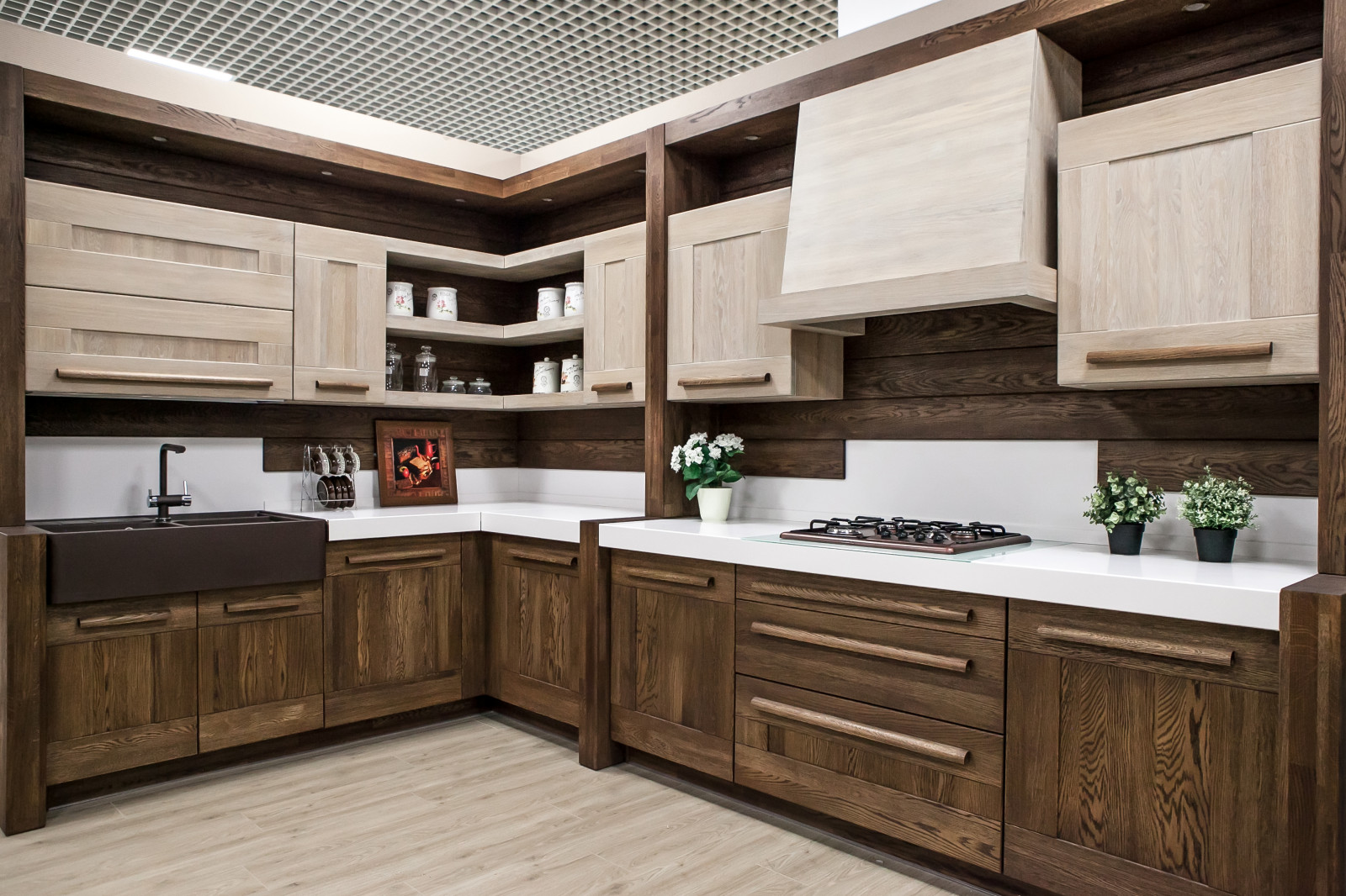 Дубовая кухня в современном стиле