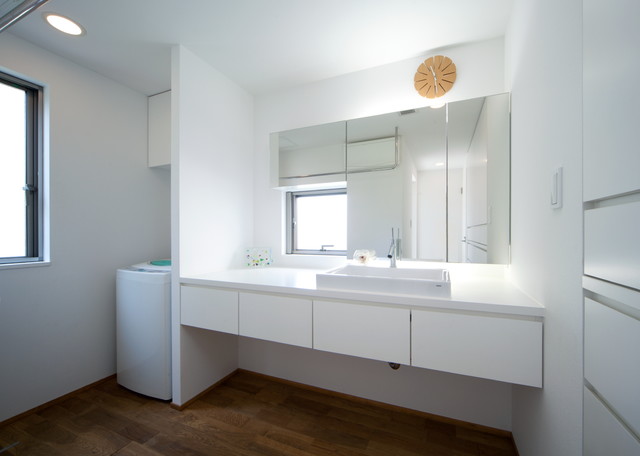 Nakaniwa modern-gaestetoilette