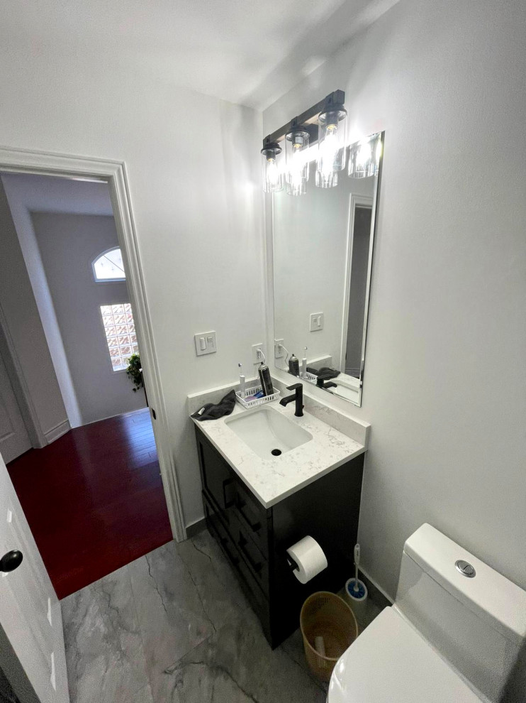 Mud room & Washrooms Remodeling
