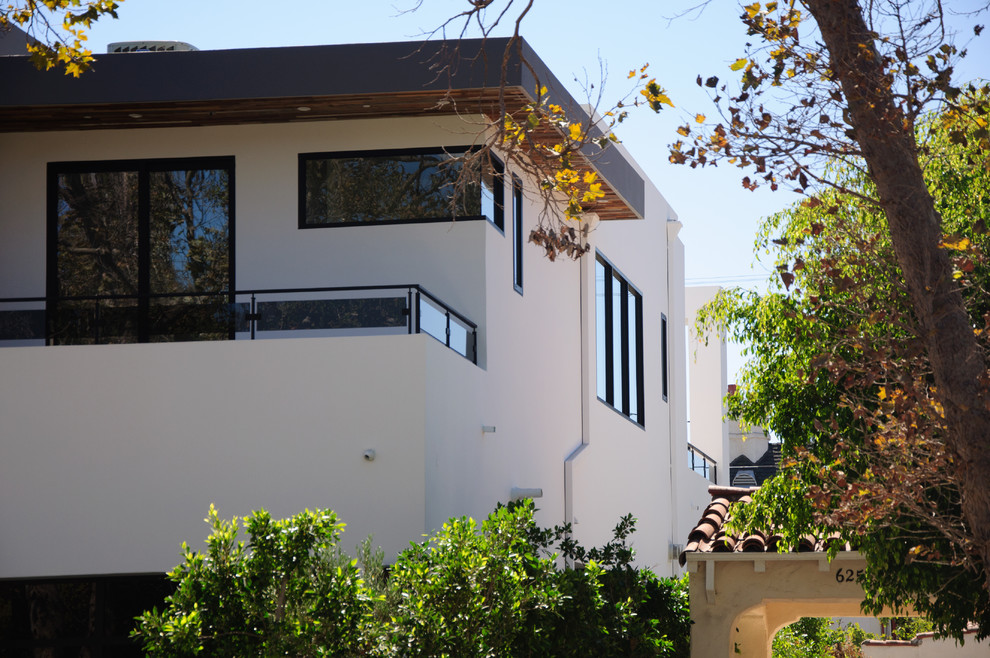 Западный Голливуд - Лос Анджелес. Дом в современном стиле.