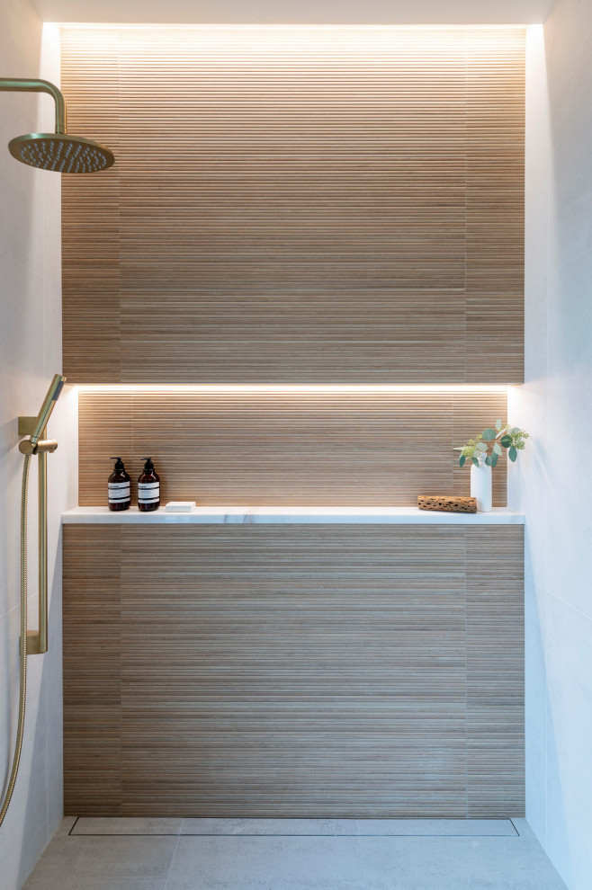 Japandi meets Californian style - Scandinavian - Bathroom - San ...