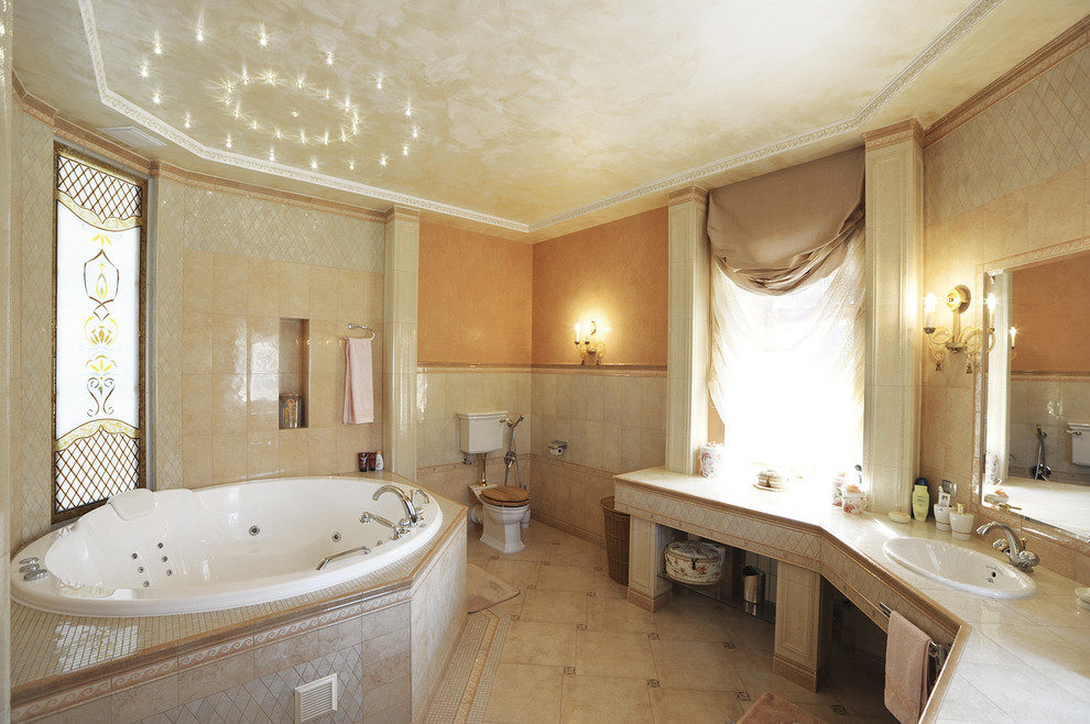 Частный коттедж.