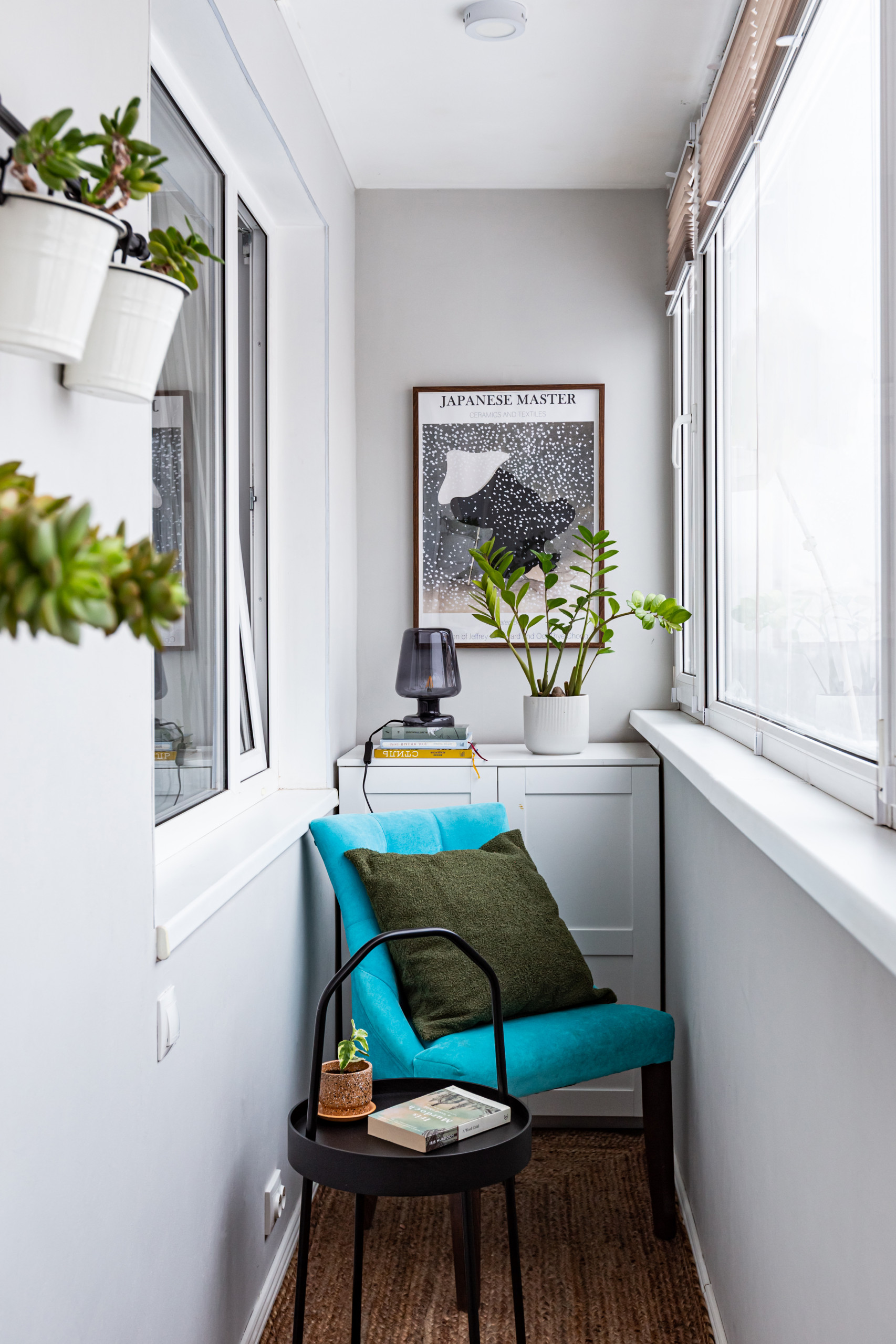 Дизайн полукруглого балкона в квартире (32 фото)