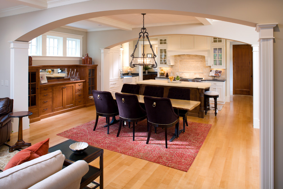 Inspiration for a traditional open plan kitchen in Minneapolis.