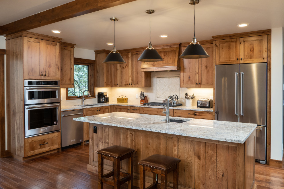 Kitchen - rustic kitchen idea