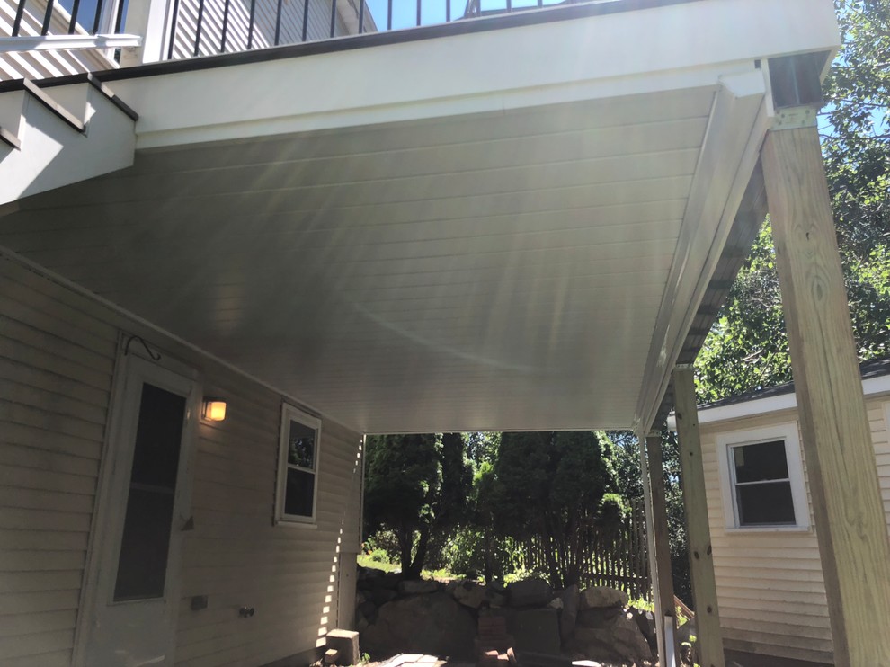 Example of a backyard deck design in Boston