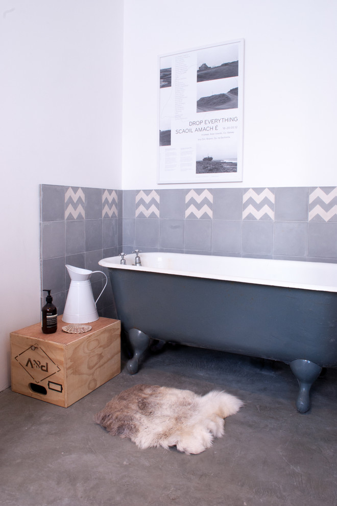 This is an example of a scandinavian bathroom in Other.