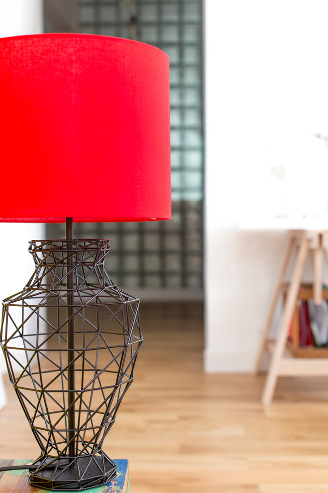 Настольная лампа Амофра