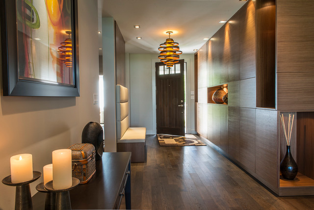 Downsizing in Style contemporary-entry
