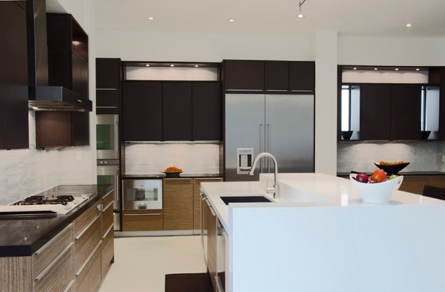 Bellaire 3 - Contemporary - Kitchen - Houston - by Poggenpohl Houston