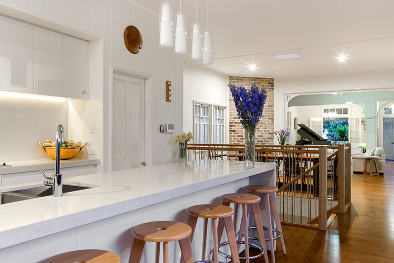 This is an example of a contemporary kitchen in Brisbane.