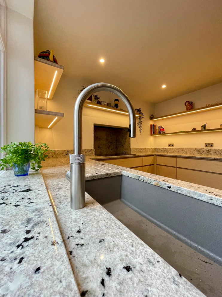 25mm Birch Ply handle less kitchen
