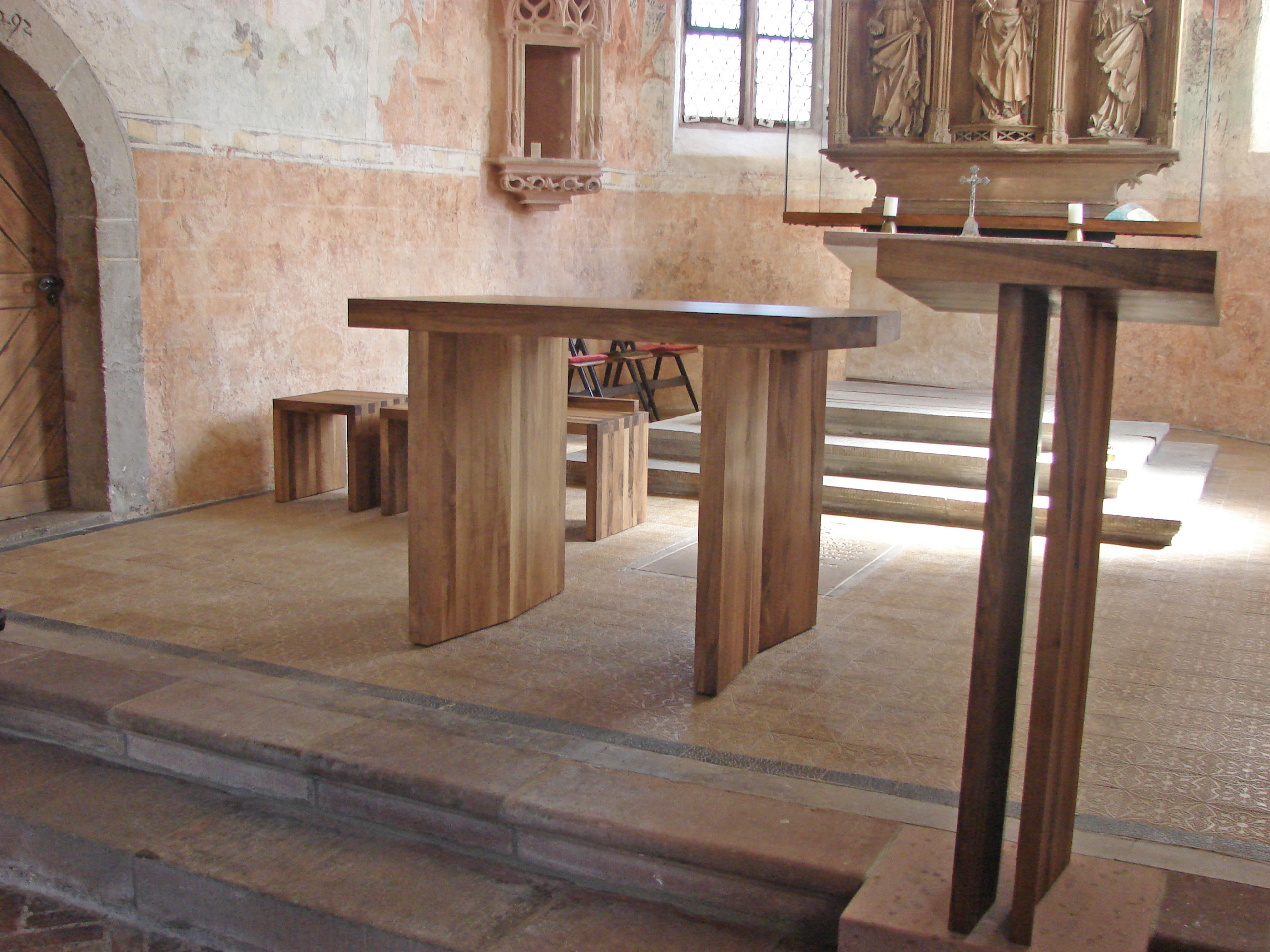 Kirchenmöbel für die Kapelle St.Vitus