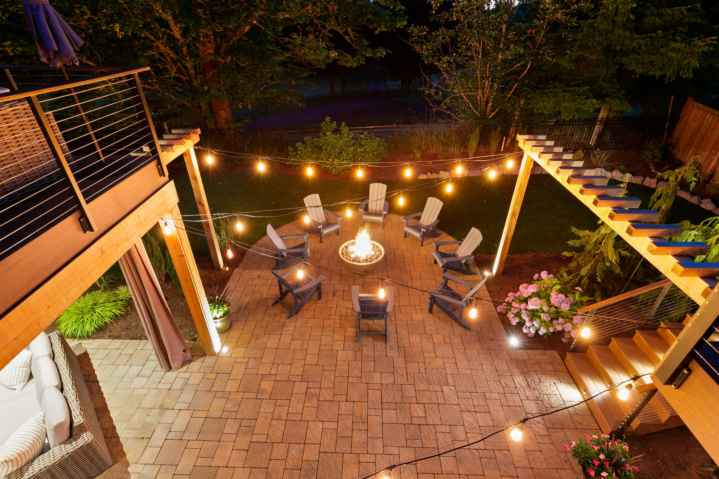 2-level entertaining in Sammamish
