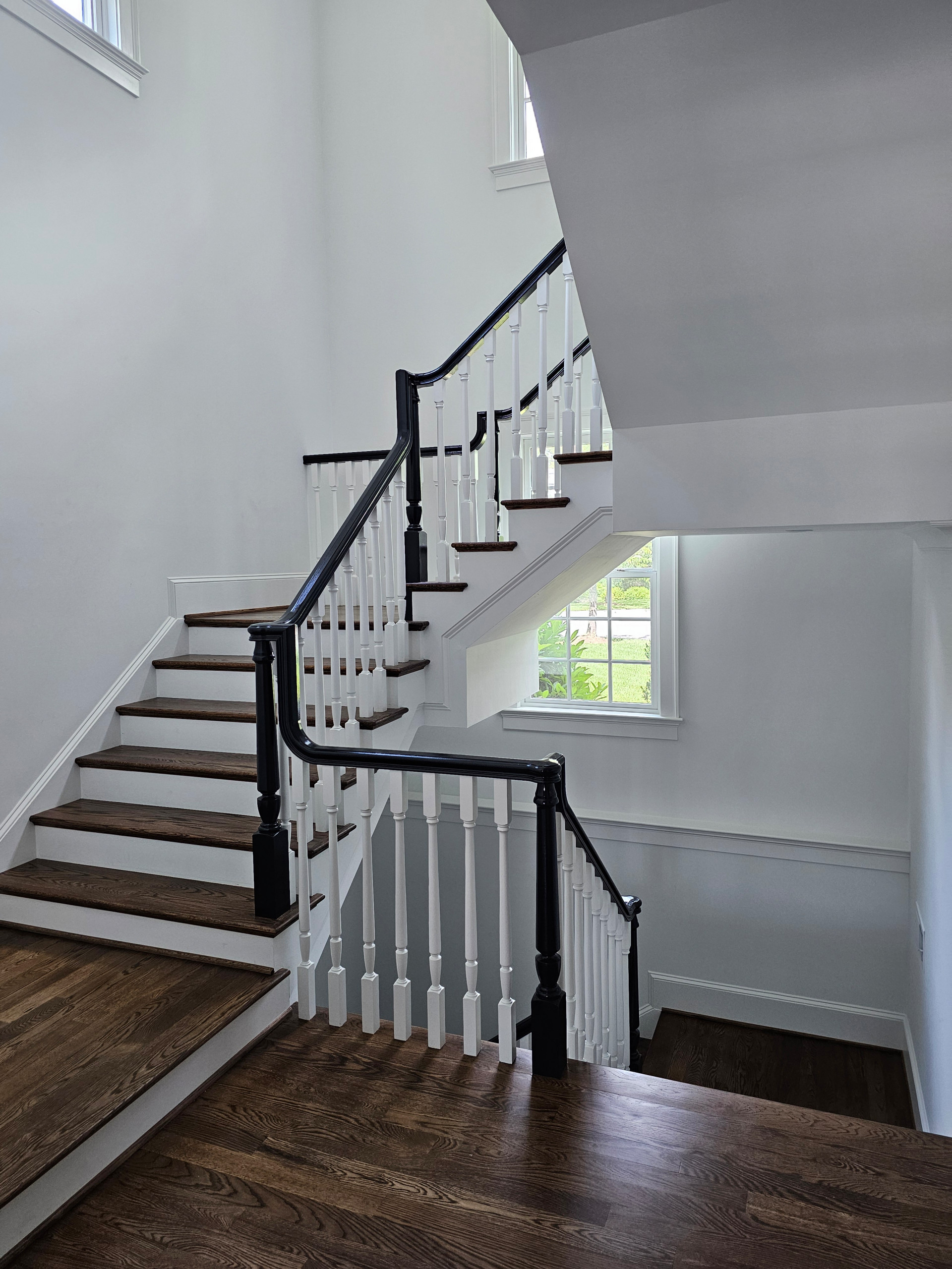 121_Elegant Floating Staircase, Chevy Chase, MD 20815