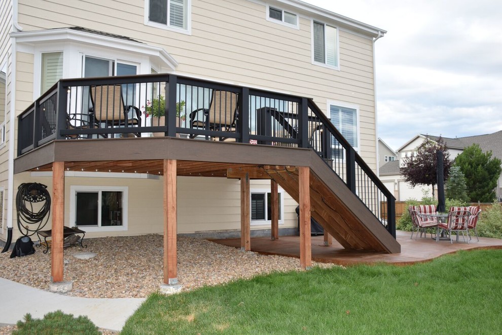Photo of a transitional deck in Denver.