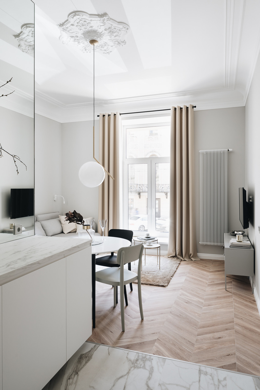 Двухкомнатная квартира в центре Петербурга