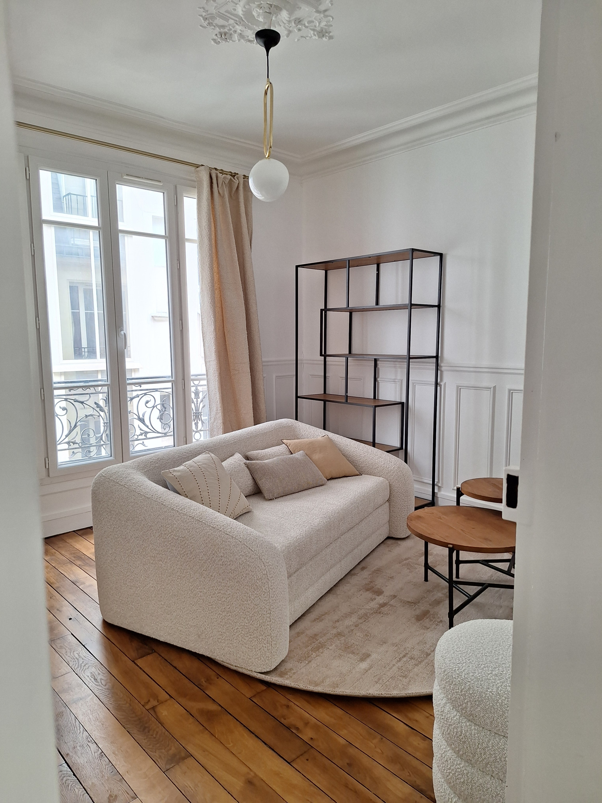 Rénovation partielle, décoration et ameublement d'un appartement ancien