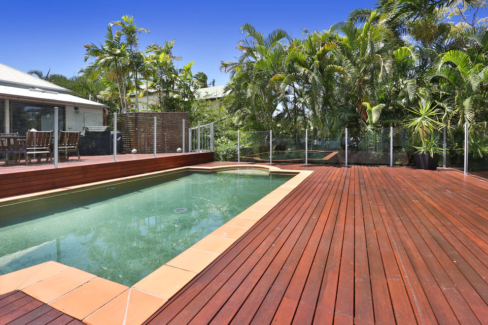 Inspiration for a tropical deck in Townsville.