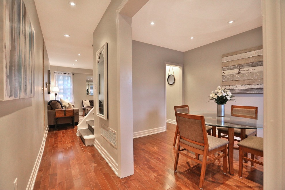 Inspiration for a transitional entryway remodel in Toronto