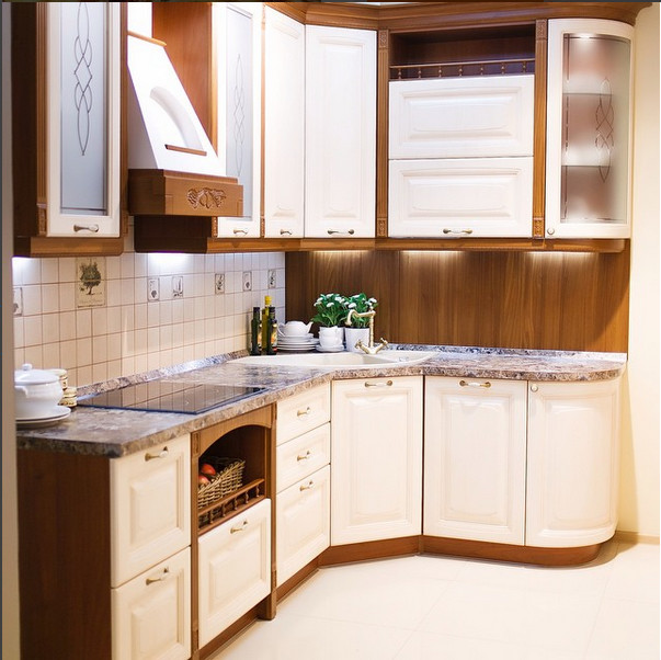 Кухни в классическом стиле