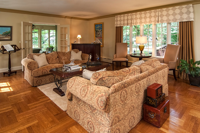 Short Hills NJ Home klassisch-wohnzimmer