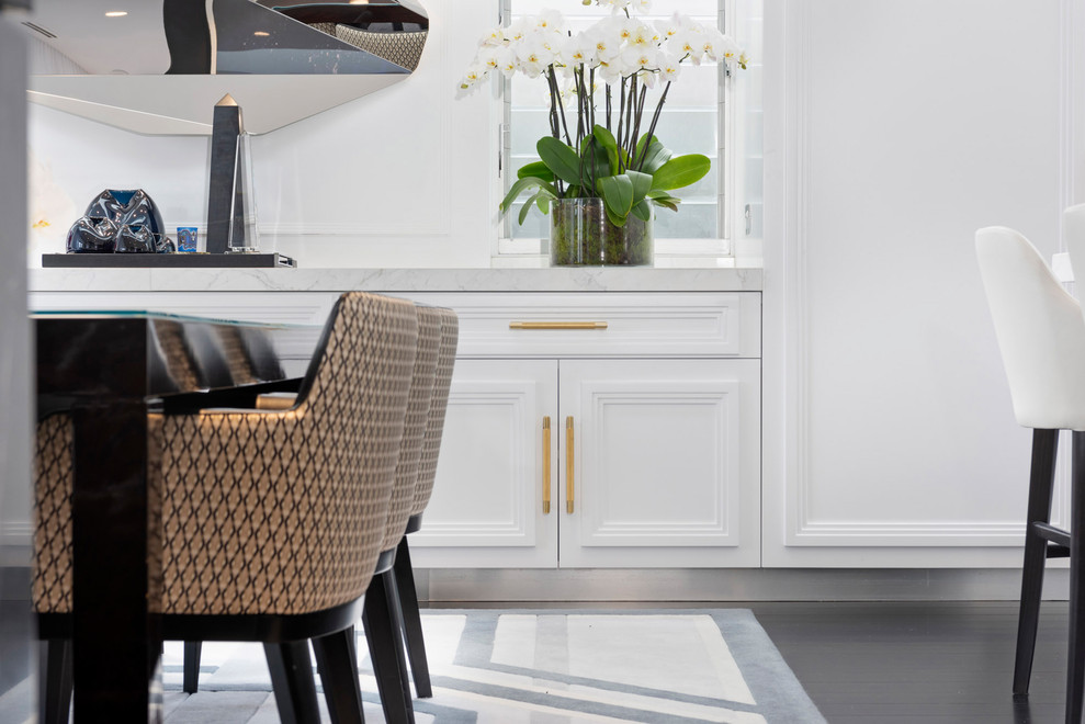 Design ideas for a contemporary dining room in Sydney.