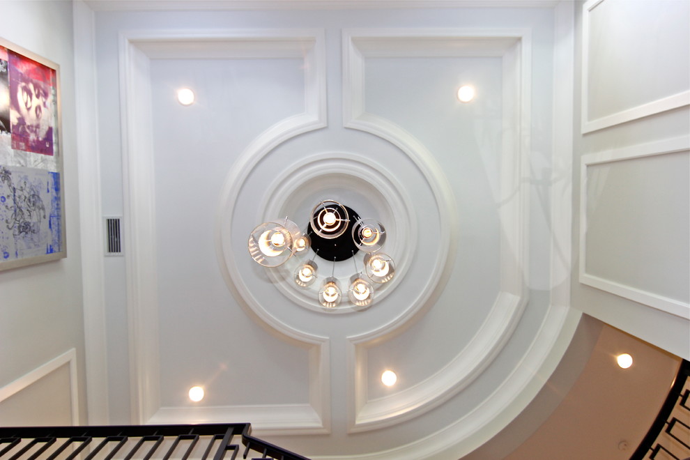 Inspiration for a mid-sized transitional foyer remodel in Miami