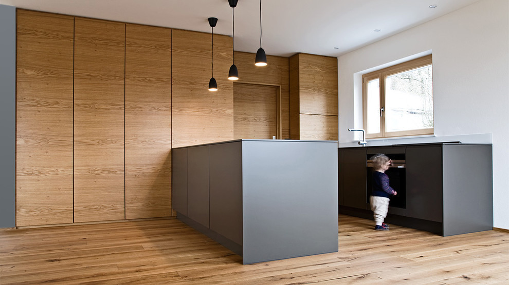 Schreinerküche in Wohnzimmer integriert - Modern - Küche - München ...