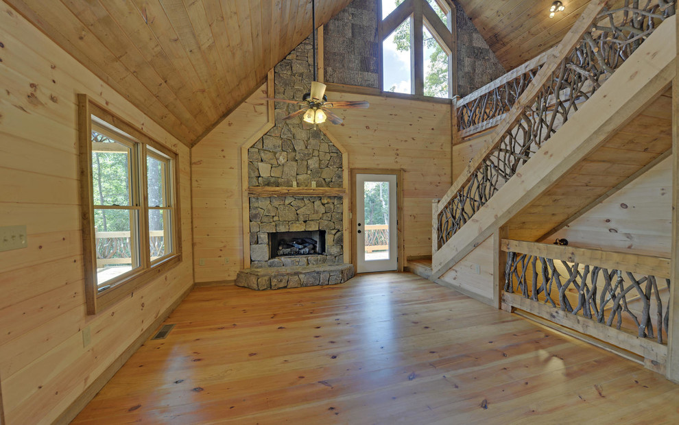 Inspiration for a rustic home design remodel in Atlanta