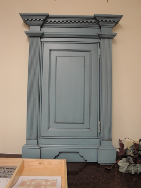 blue beaded inset door style