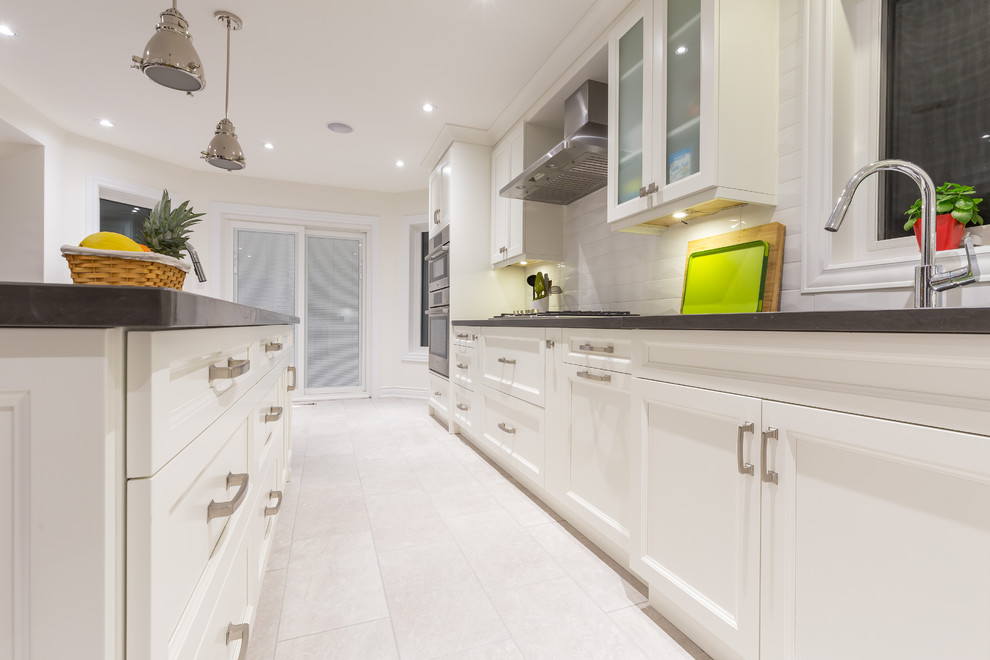 Inspiration for a transitional kitchen remodel in Toronto