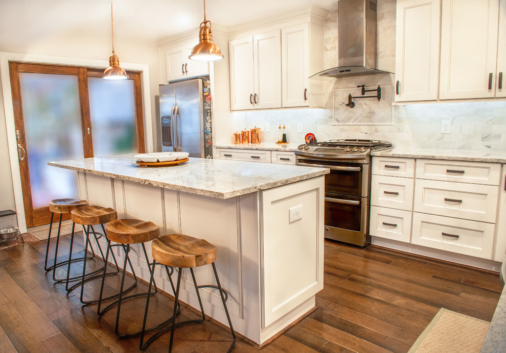 Transitional kitchen photo in DC Metro