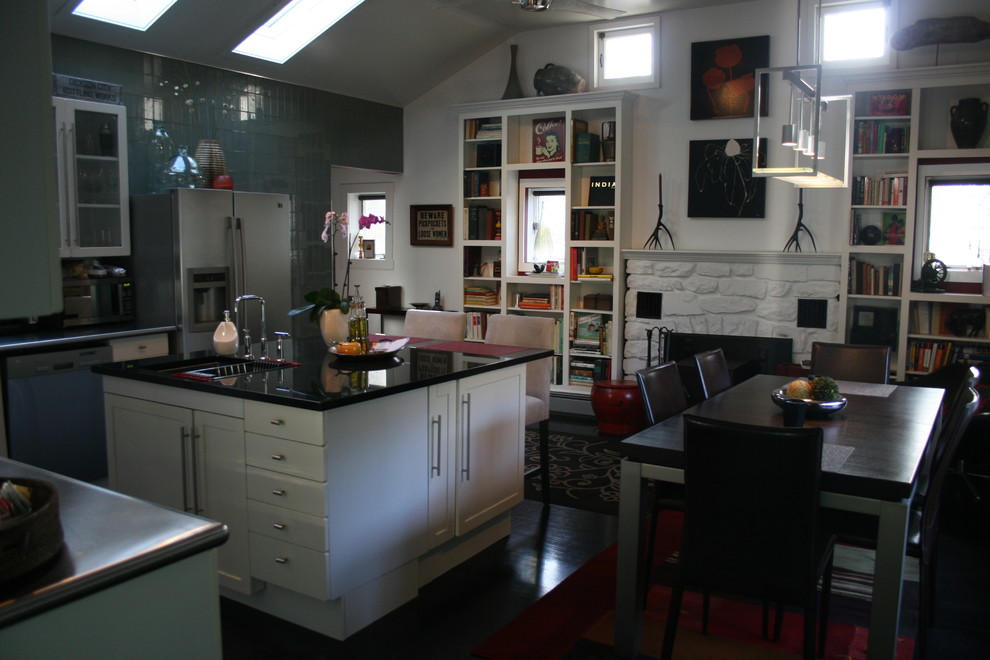 Photo of an eclectic kitchen in Philadelphia.