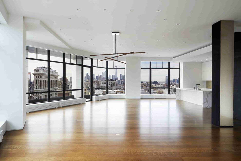 Example of a minimalist home design design in New York
