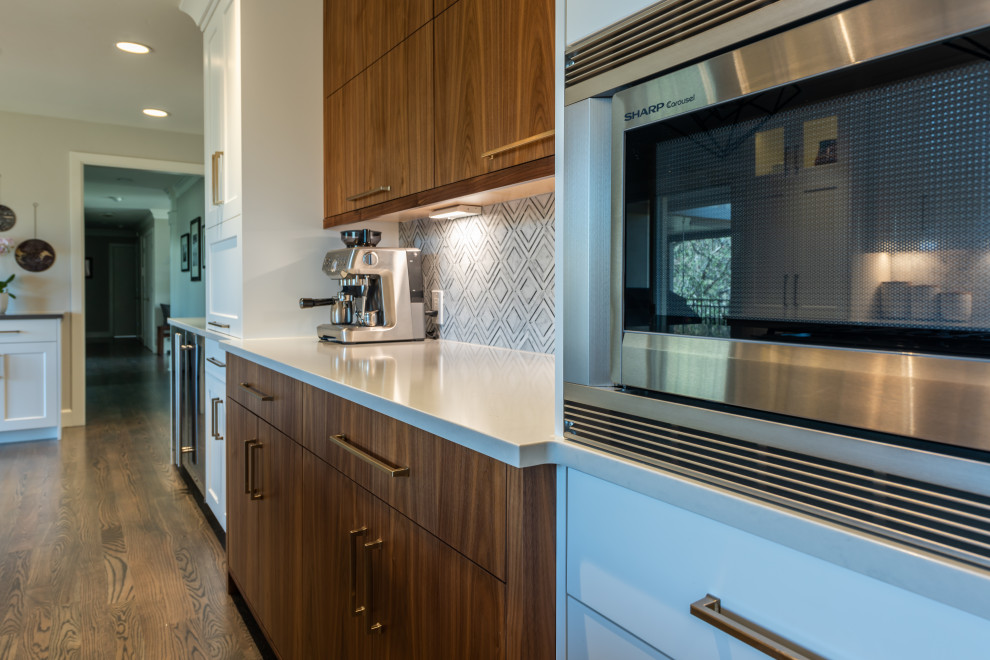 Transitional kitchen photo in Denver