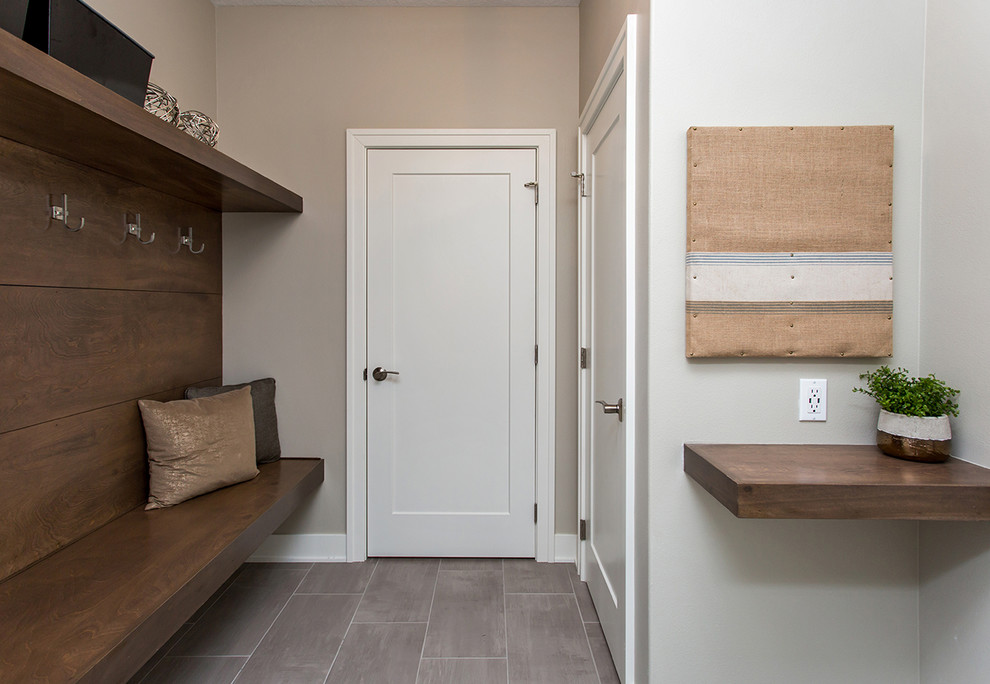 Home design - transitional home design idea