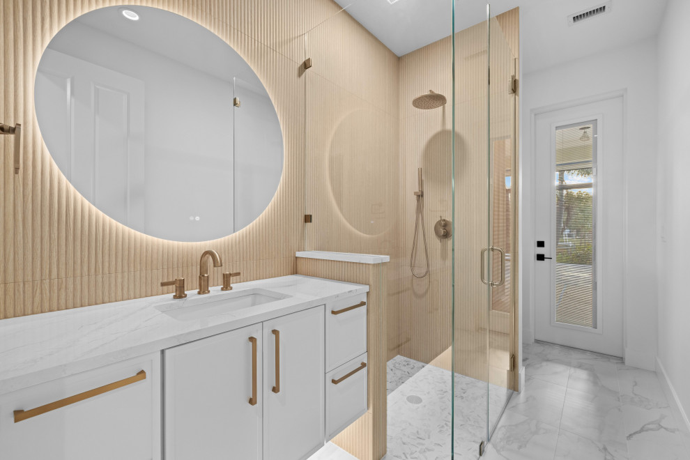 Turnberry Full Bathroom – Soft Modern Coastal